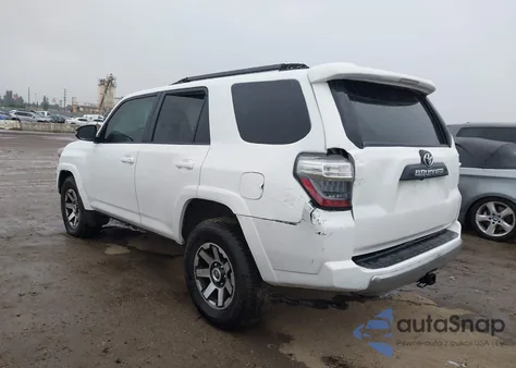 2023 Toyota 4Runner Trd Off Road Premium z USA, uszkodzony, nr VIN JTERU5JR1P6197978
